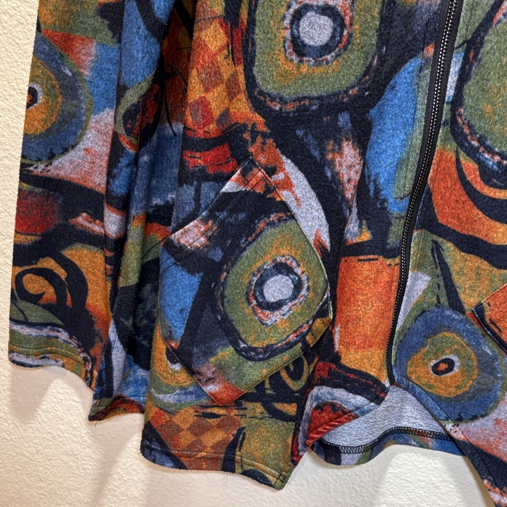 Abstract Print Zip-Front Varsity Jacket - Multicolor - Picture 5 of 11